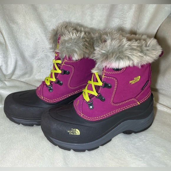 The North Face McMurdo Boots - Picture 1 of 8